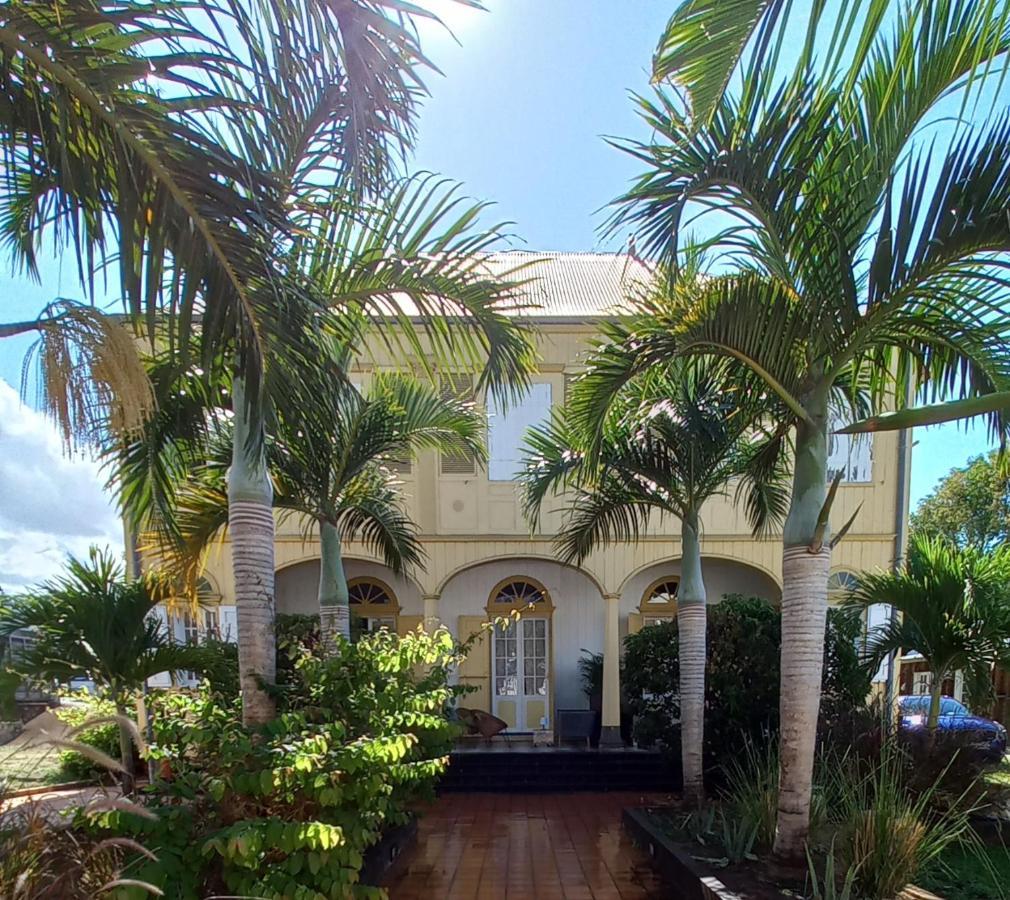 O Privilege Villa D'Exception En Centre-Ville De St-Pierre 圣皮埃尔 外观 照片